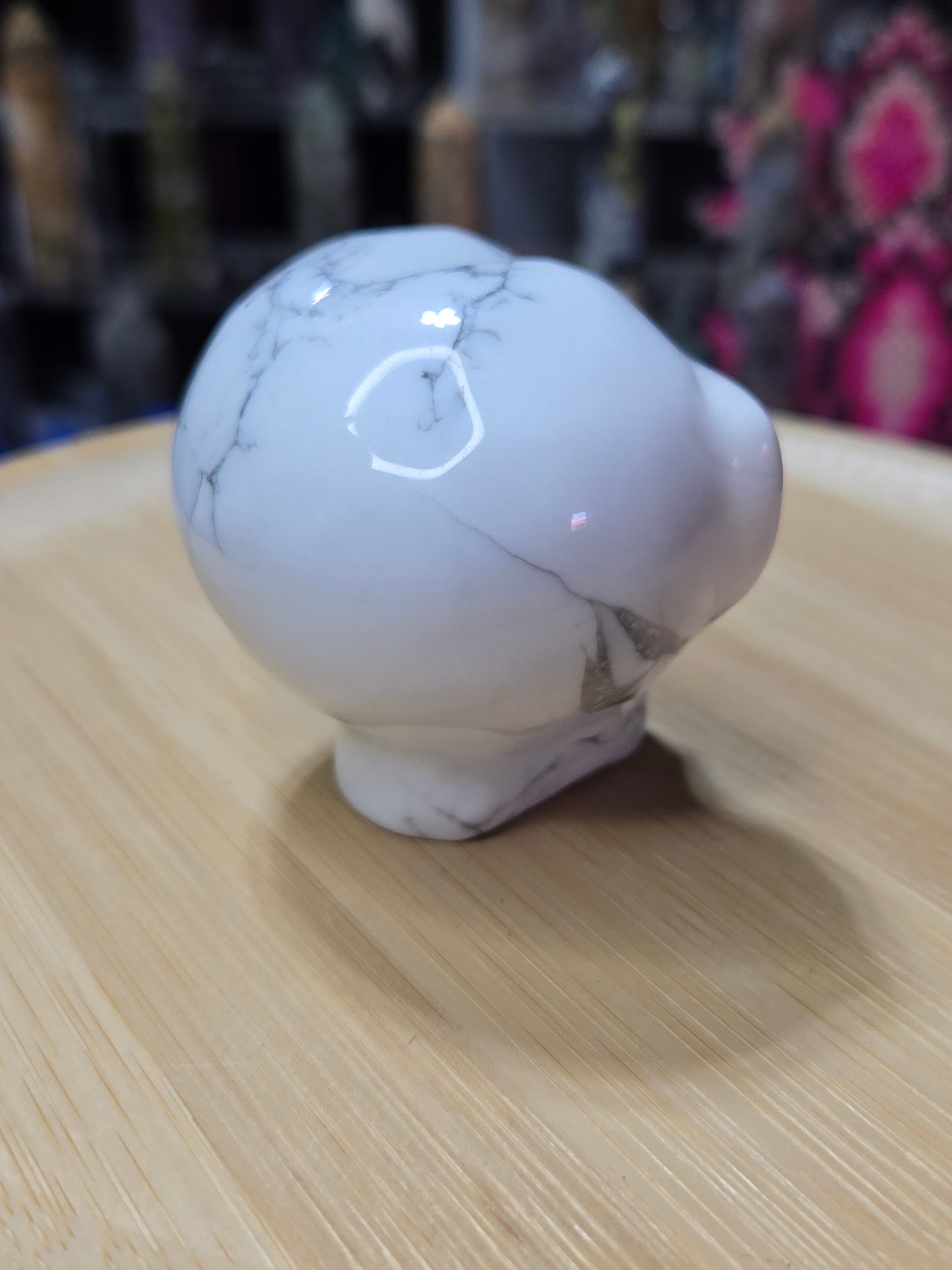 Howlite Alien Head