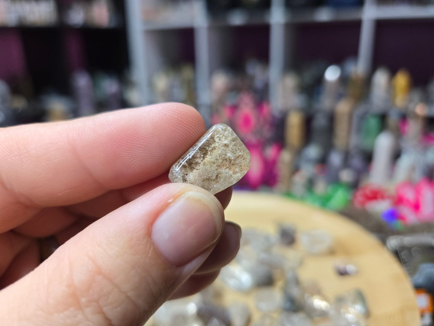 Inclusion Quartz Chips