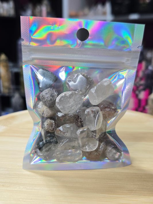 Inclusion Quartz Chips