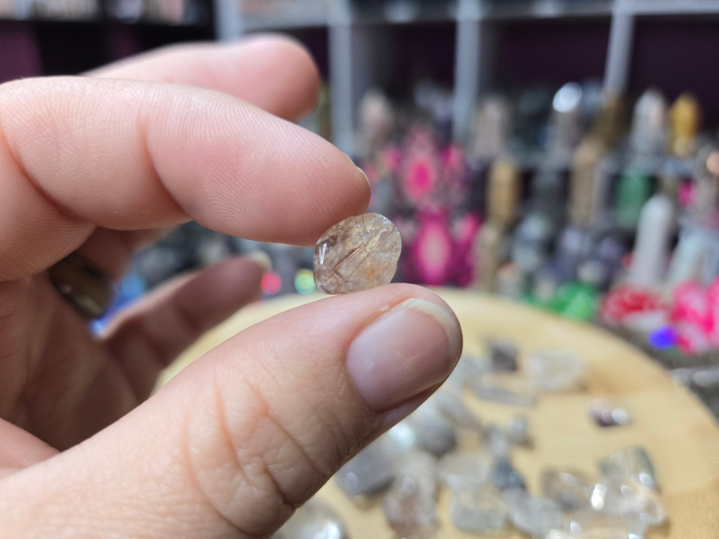Inclusion Quartz Chips